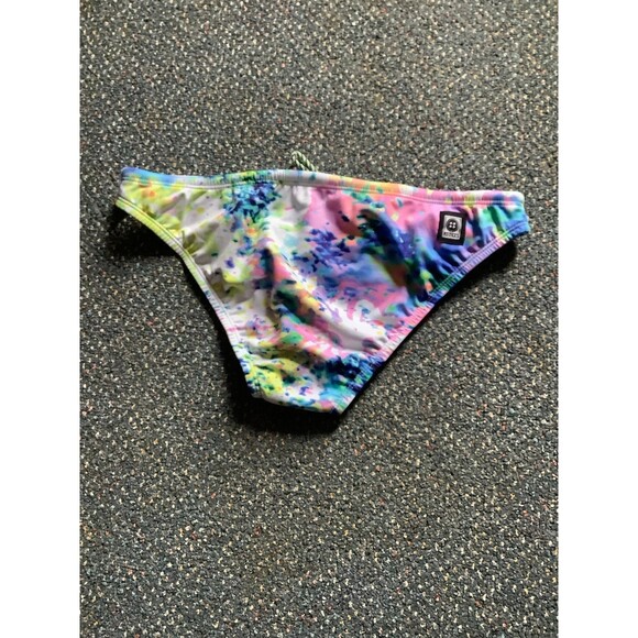 Jolyn - Picture 3 of 3